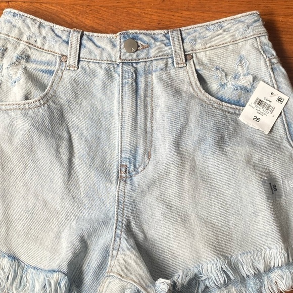 And Now This Women's Size 26 High Rise Cotton Frayed Denim Jean Shorts NWT - Picture 4 of 5